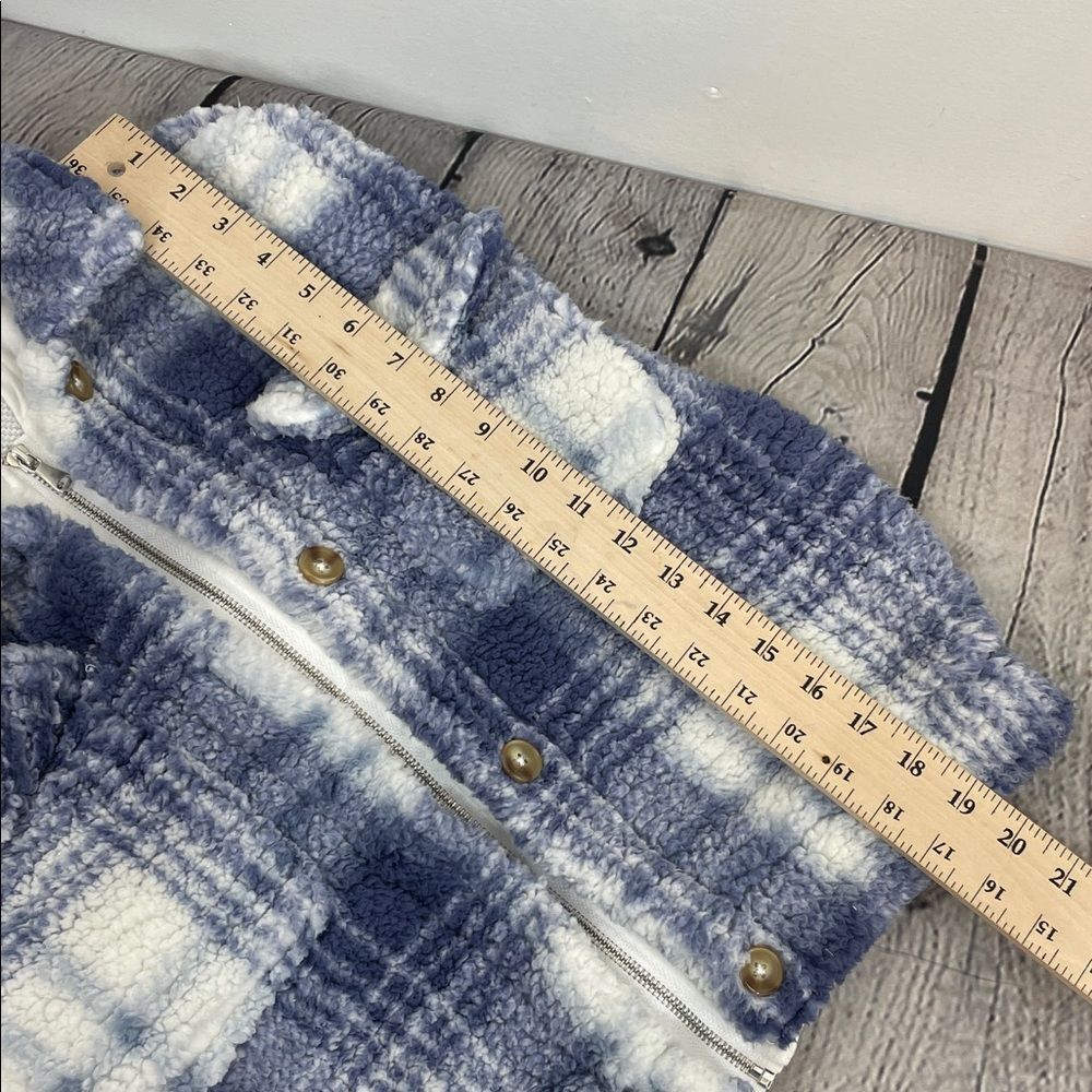 Madden Girl Plaid Sherpa Hoodie Jacket size Small Junior - Picture 14 of 16